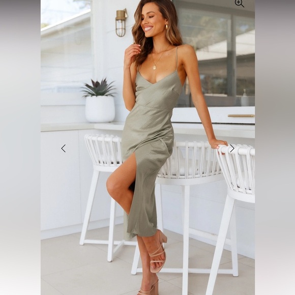 NWT CRASHING PROM MIDI DRESS GREEN Medium - Picture 1 of 14